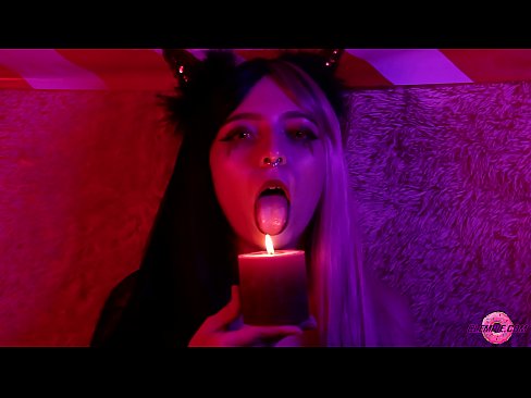 ❤️ Μια παθιασμένη πίπα από ένα σέξι Succubus με ένα σπέρμα στο στόμα της. ❌ Πόρνο ❌